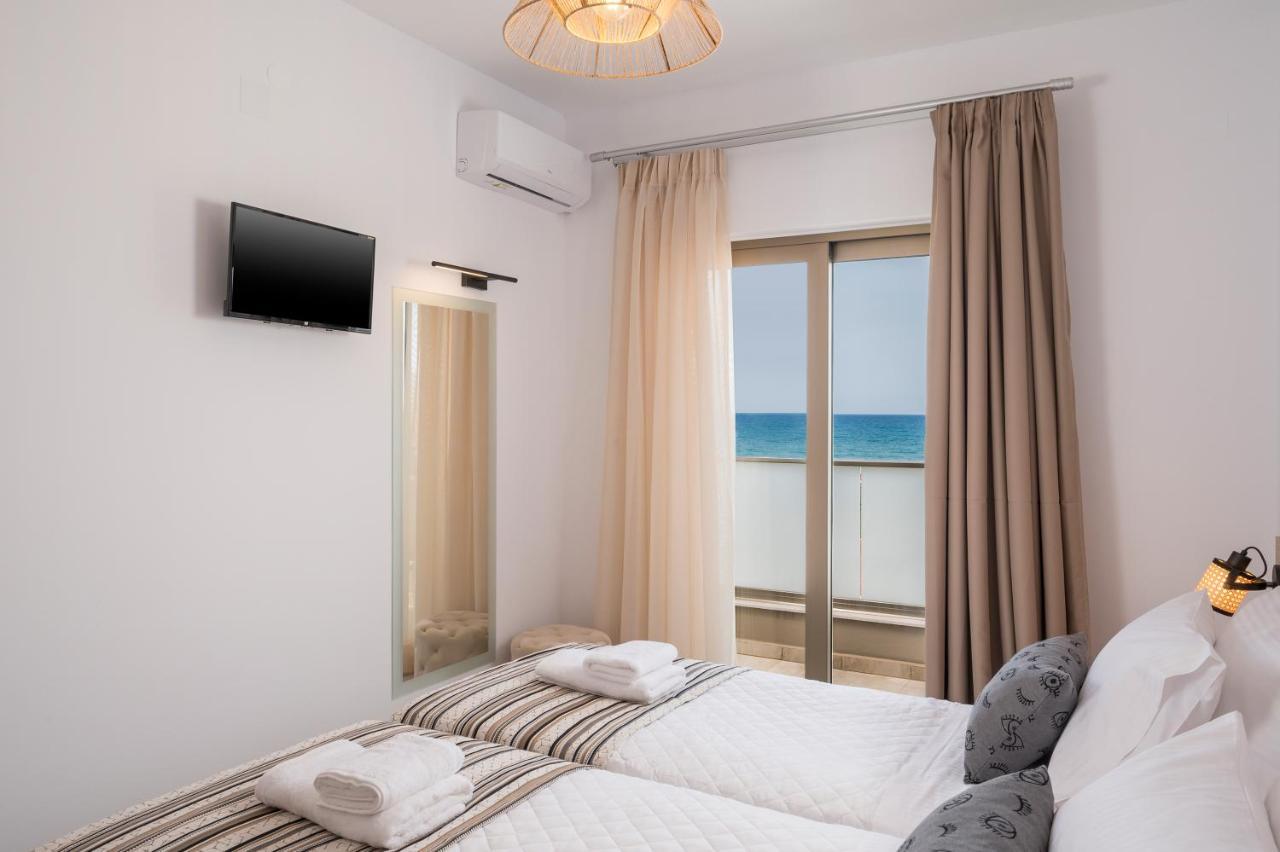 Indigo Blue Seaside Deluxe Apartments Kissamos Exterior photo