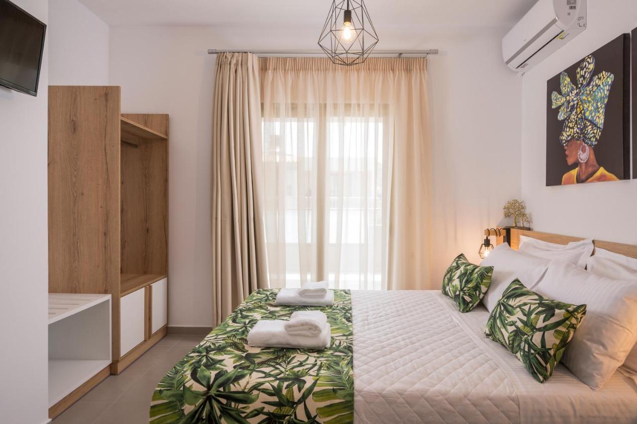 Indigo Blue Seaside Deluxe Apartments Kissamos Exterior photo