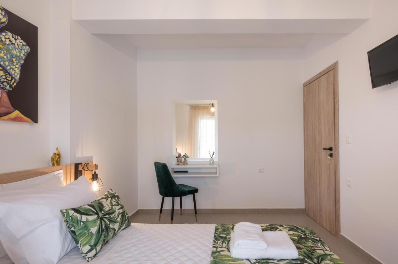 Indigo Blue Seaside Deluxe Apartments Kissamos Exterior photo